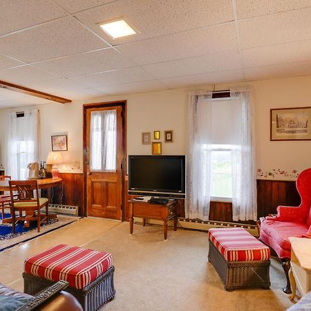 Lawrenceville Apartment With Deck Near Gaming Lands! Bagian luar foto