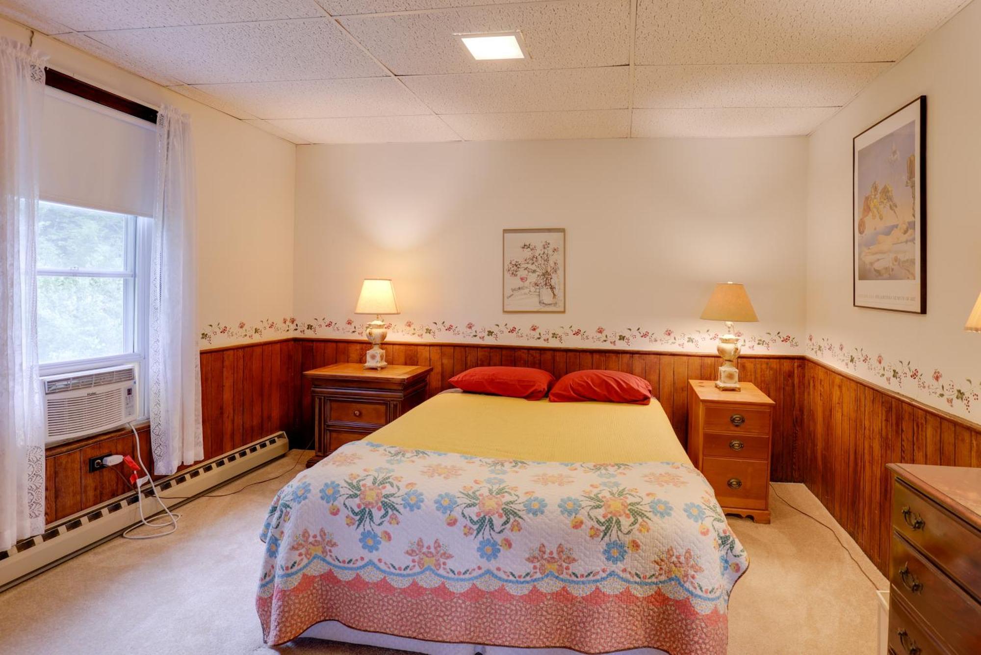Lawrenceville Apartment With Deck Near Gaming Lands! Bagian luar foto