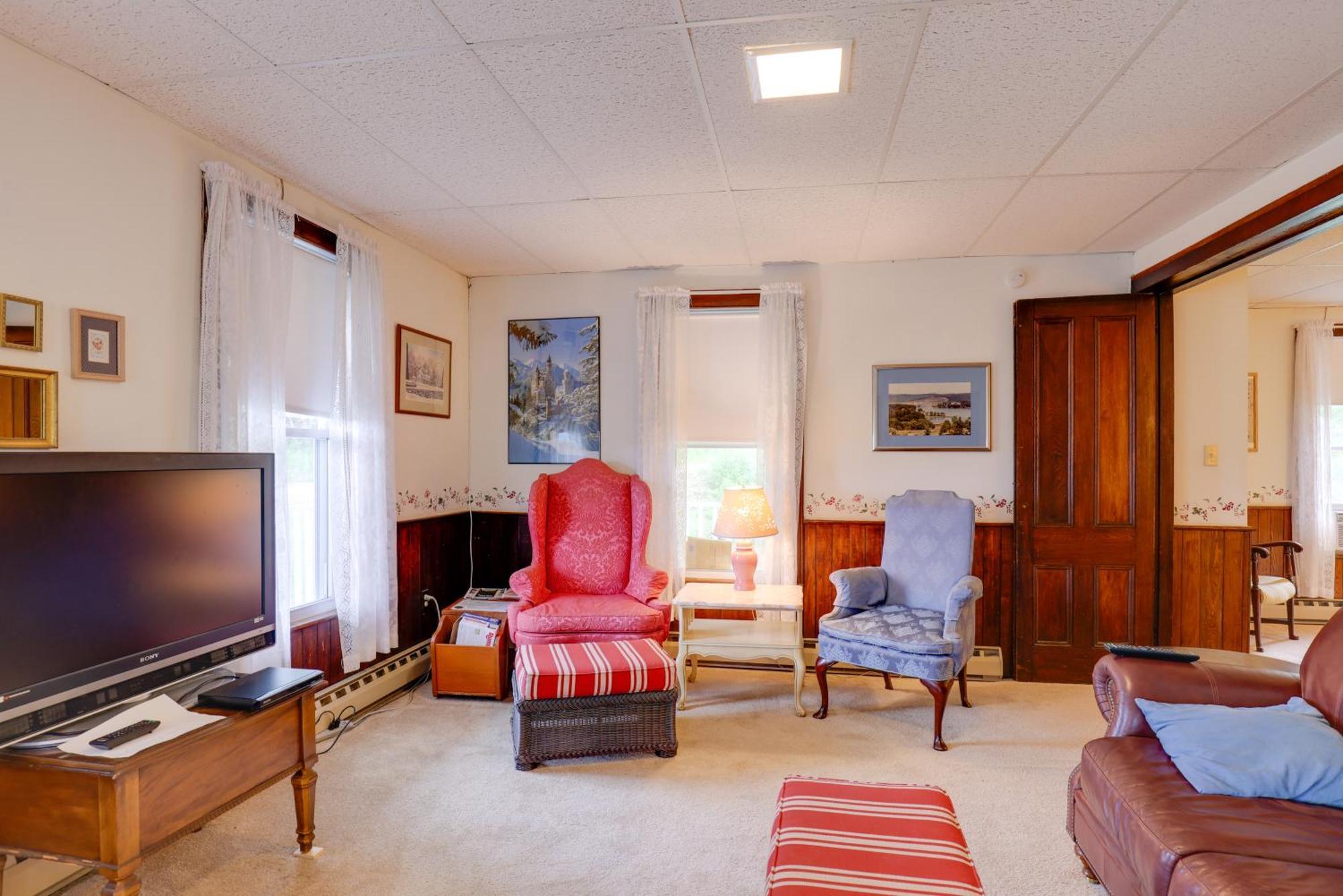 Lawrenceville Apartment With Deck Near Gaming Lands! Bagian luar foto