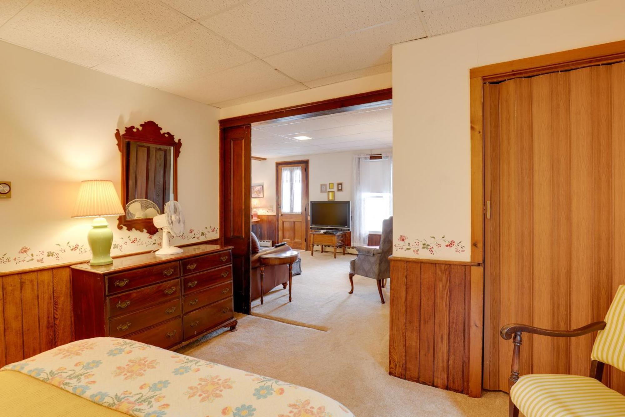 Lawrenceville Apartment With Deck Near Gaming Lands! Bagian luar foto