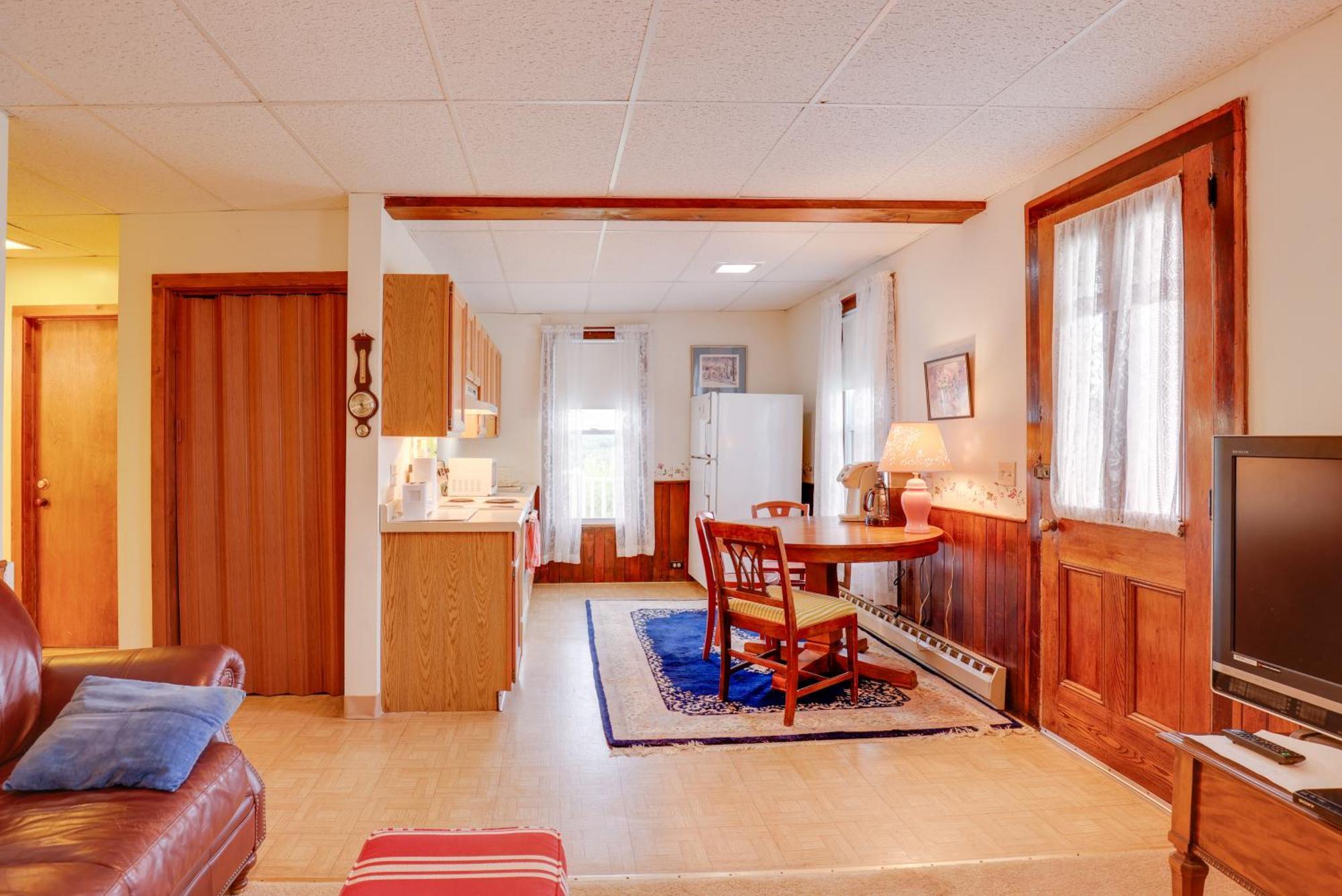 Lawrenceville Apartment With Deck Near Gaming Lands! Bagian luar foto